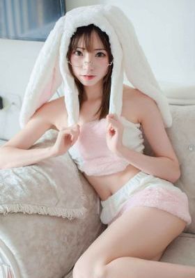 变身成黑辣妹之后就和死党上床了